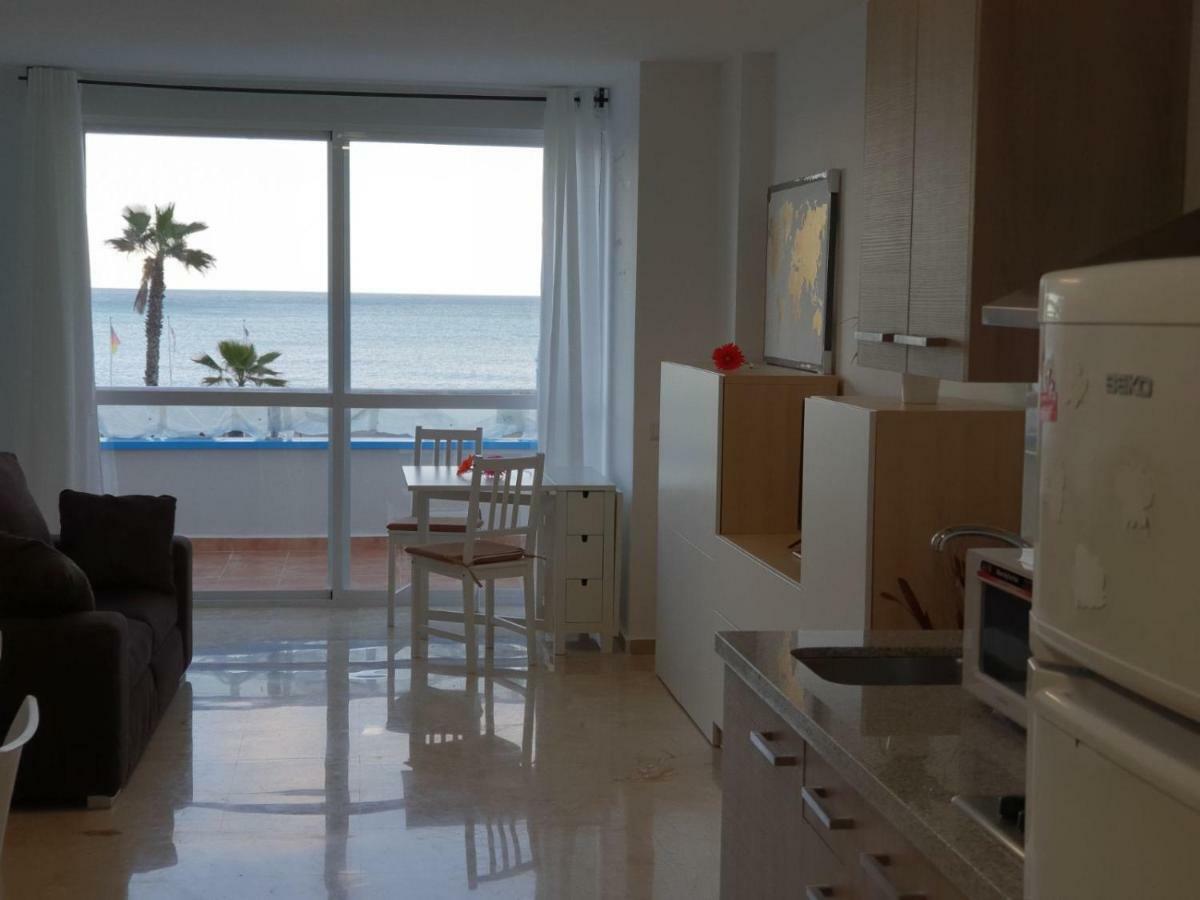 Nuevo Roca Chica, Primera Linea Playa,Torremolinos Extérieur photo